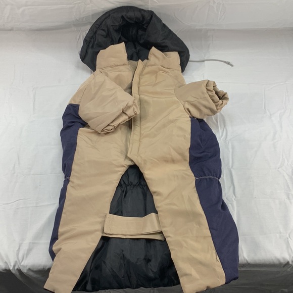 Like New Dog pet coat jacket - Picture 2 of 13